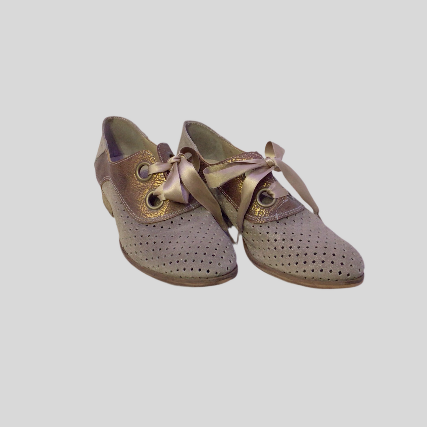 Ribbon Lace Up Oxford