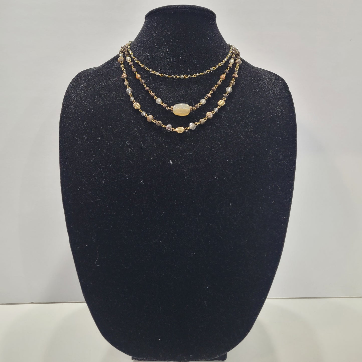 Triple Layered Short Necklace