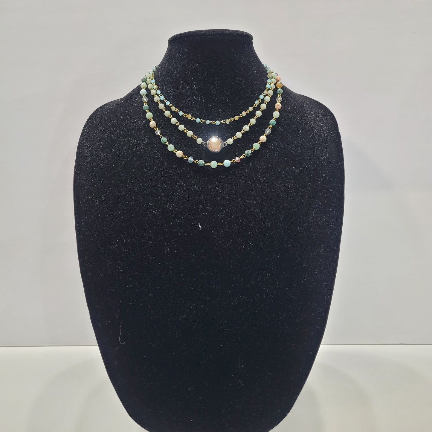 Triple Layered Short Necklace