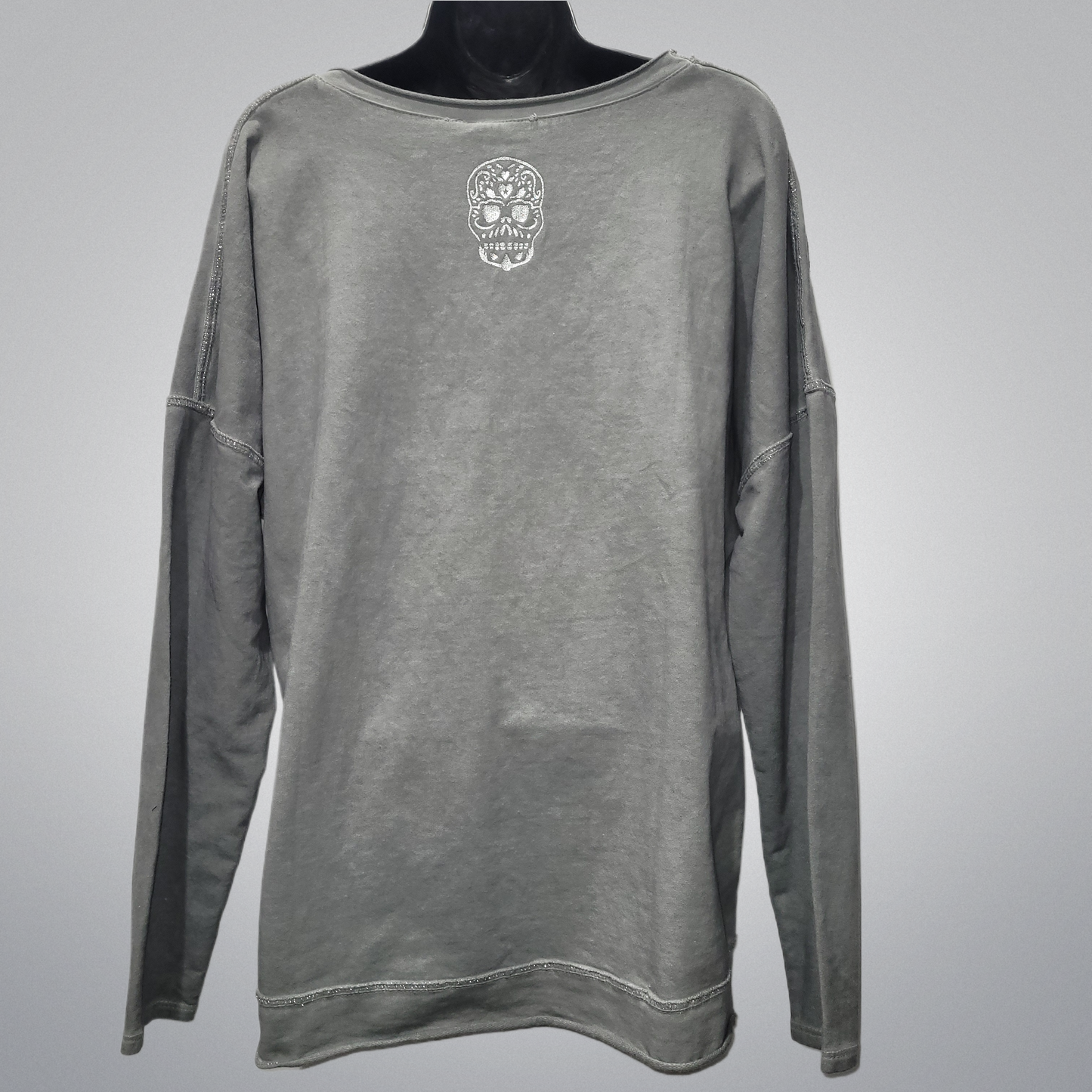 Top With Sequinned Cutotus