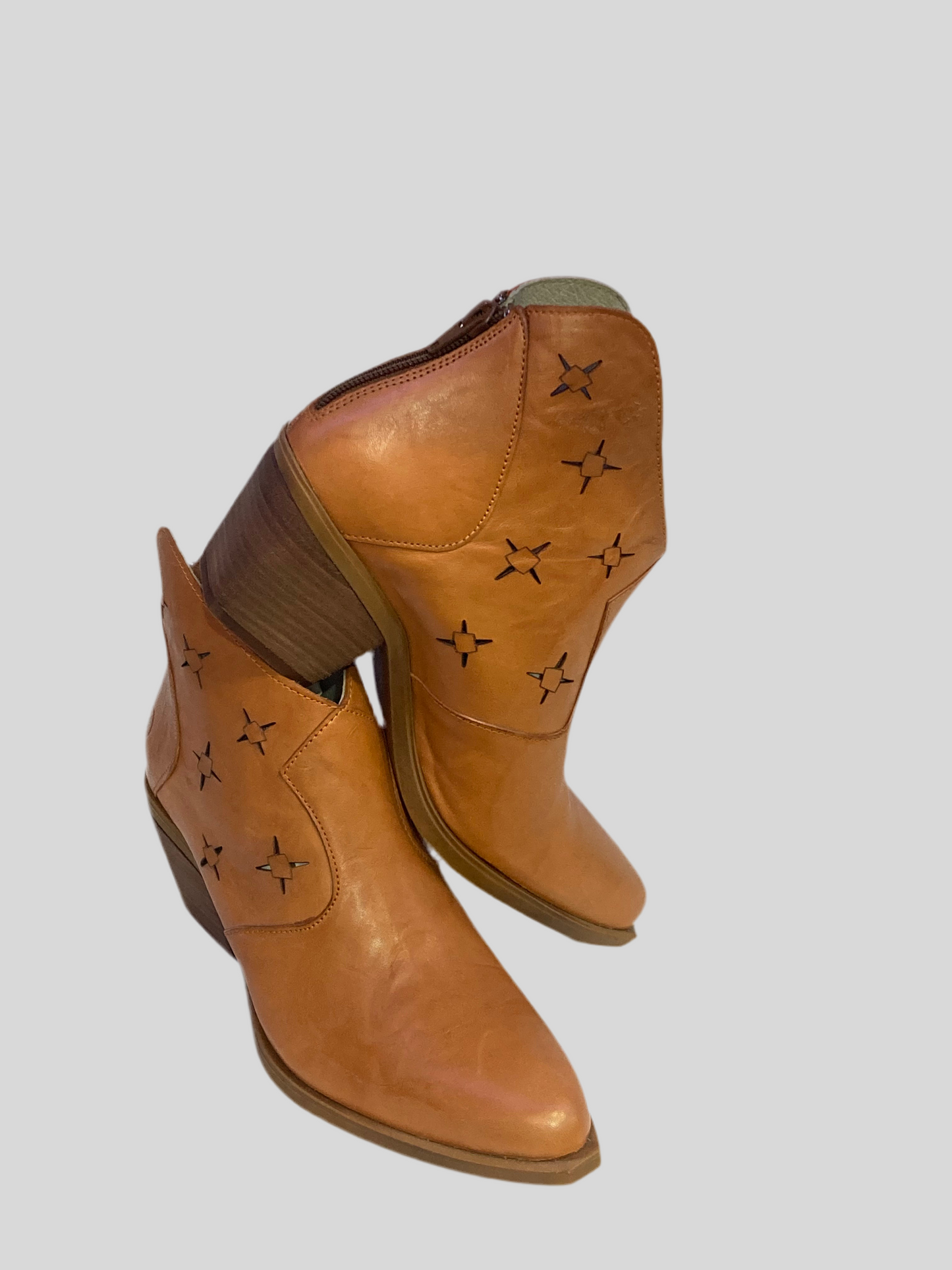Cut Out Design Handcrafted Leather Boots (in 3 colors)