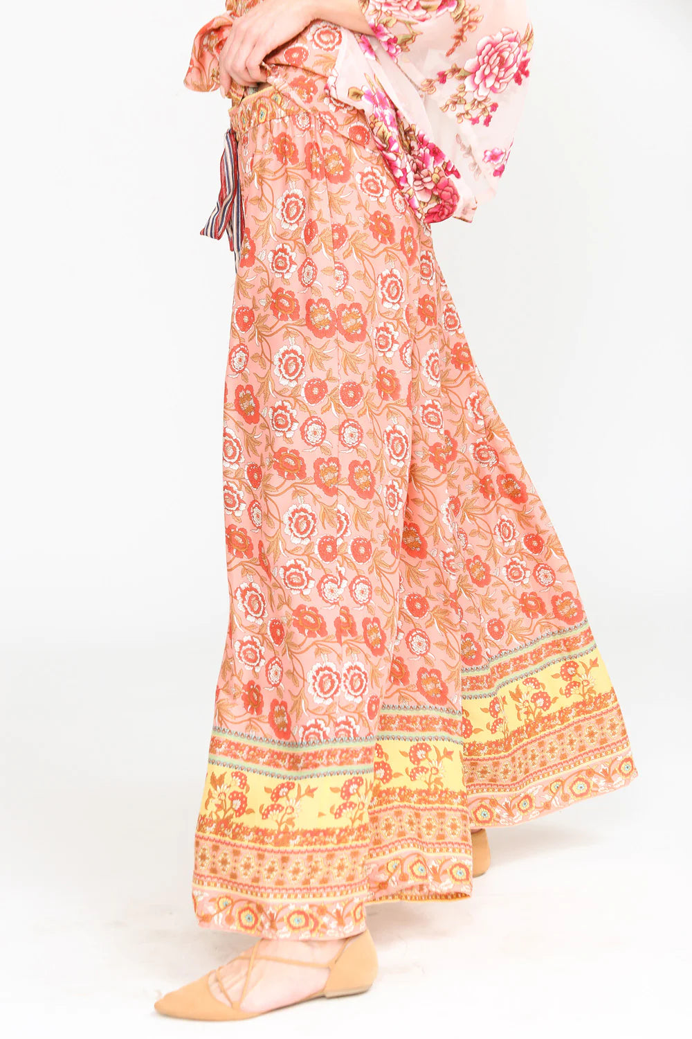 Printed Pants With Roses