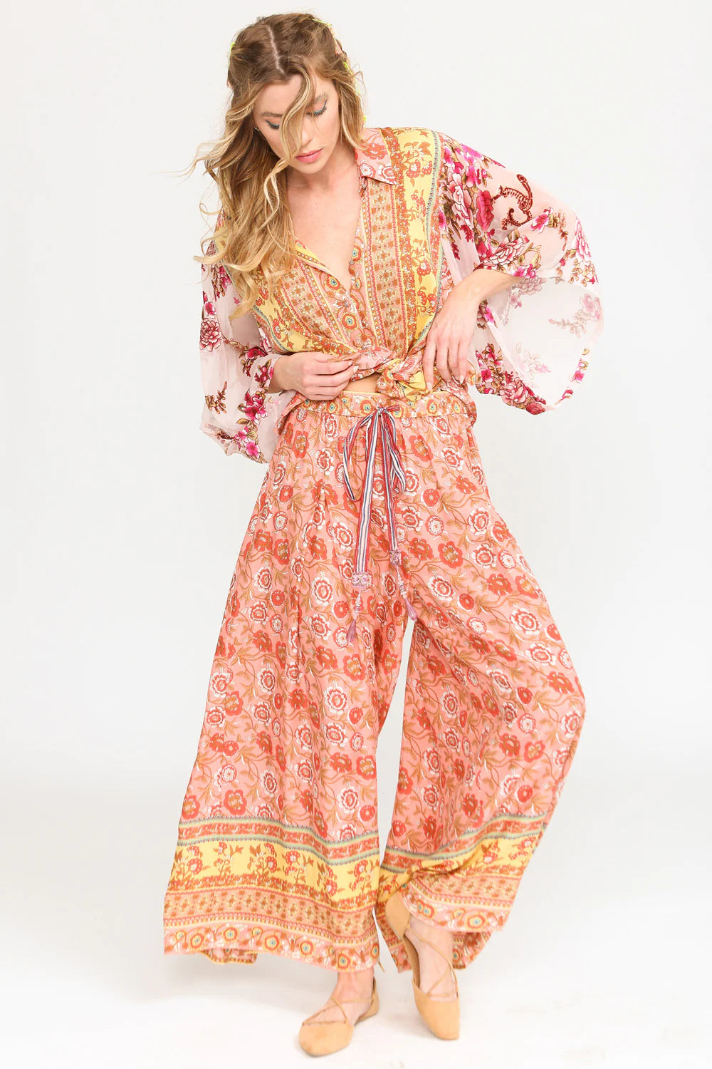Printed Pants With Roses