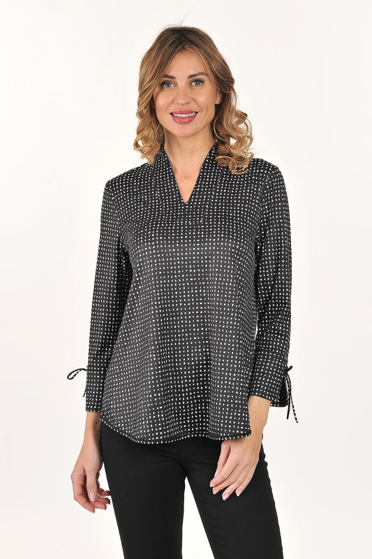 V-Neck REVERSIBLE Navy Print / White Dots Top