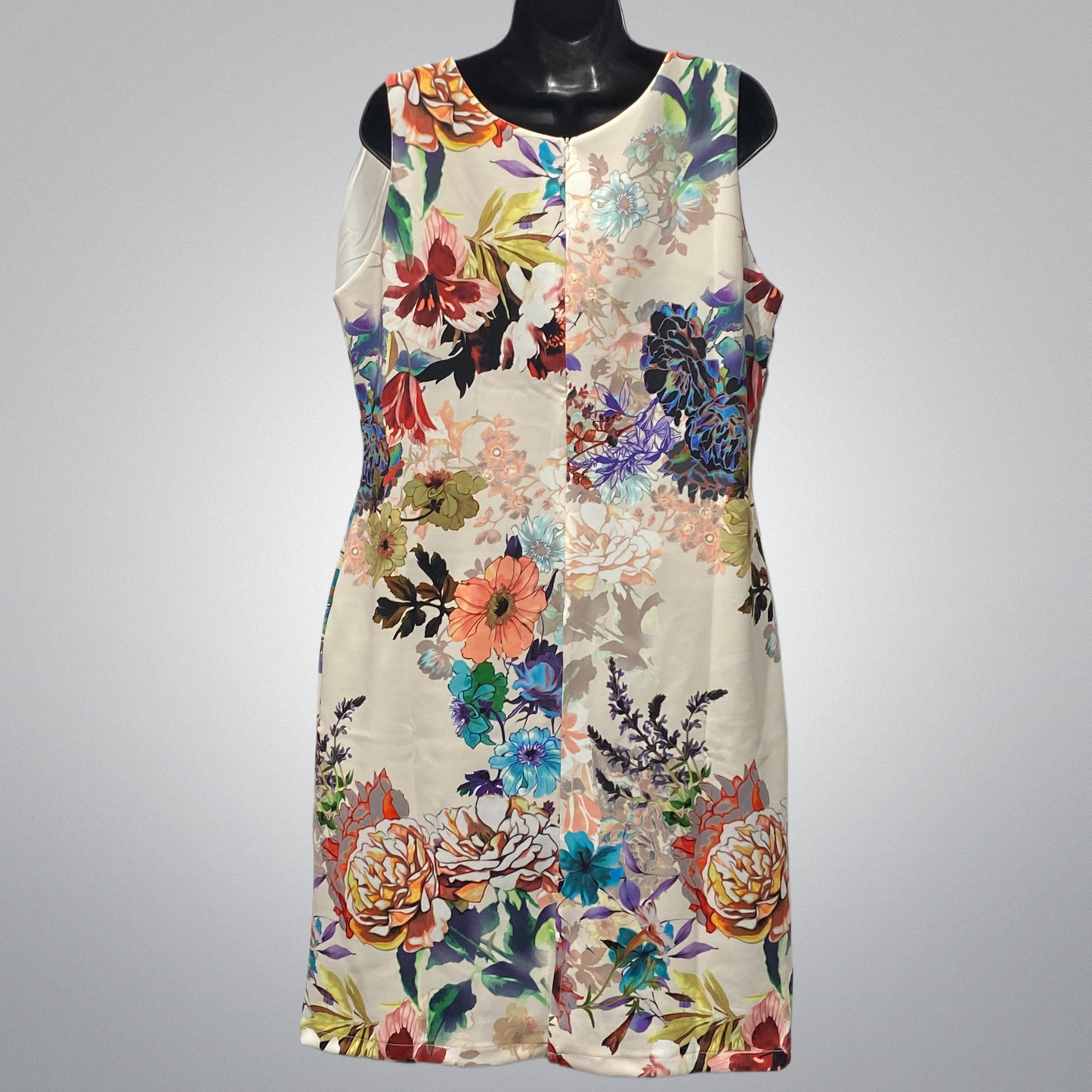 Wrinkle-Free Floral Sleeveless Dress