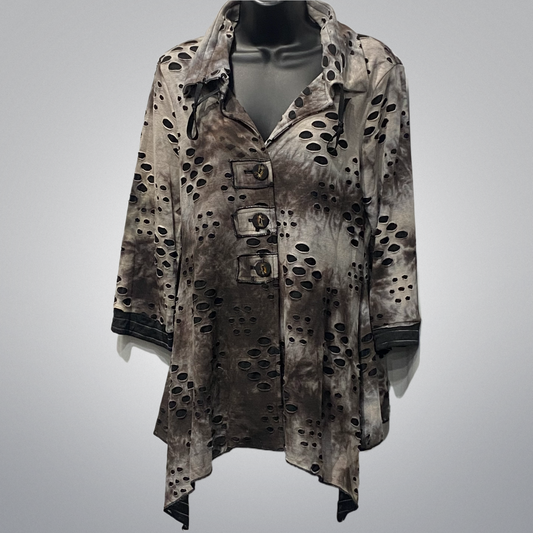 3/4 Sleeve Button Front Top