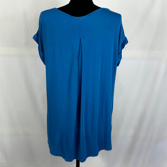 Italian Top With Front Satin Finish And Pleated Back