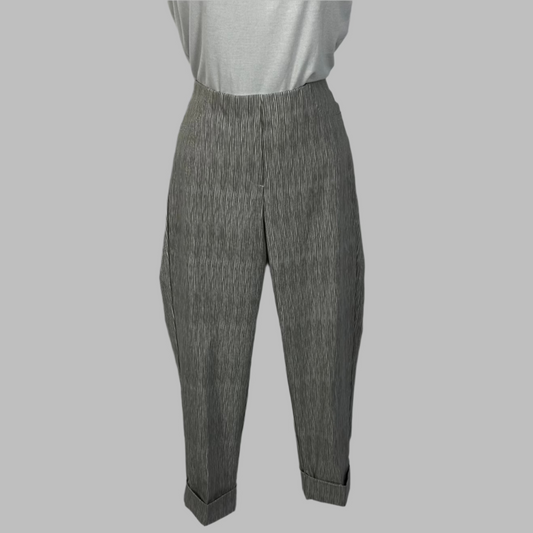 Striped Cuffed Stretch Capris