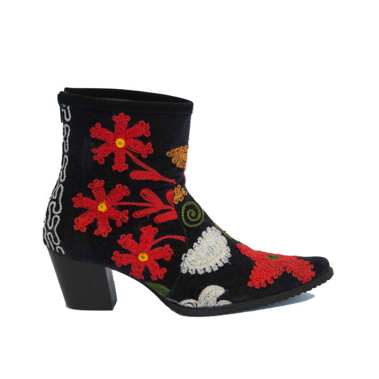 Cheyenne Short Suzani 5