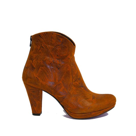 Collette Short Leather 1