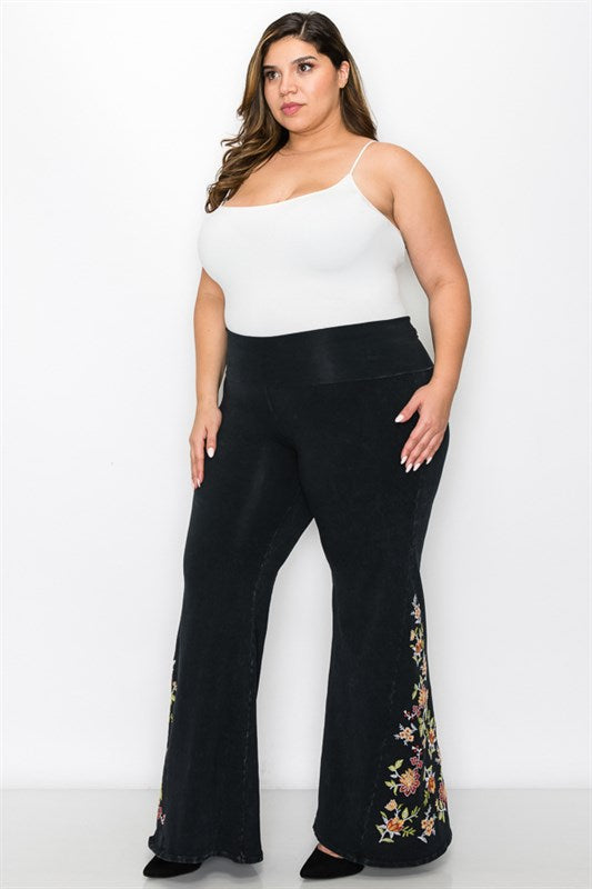 Plus-Size Embroidered Bell Bottom Yoga Pants – DiJore