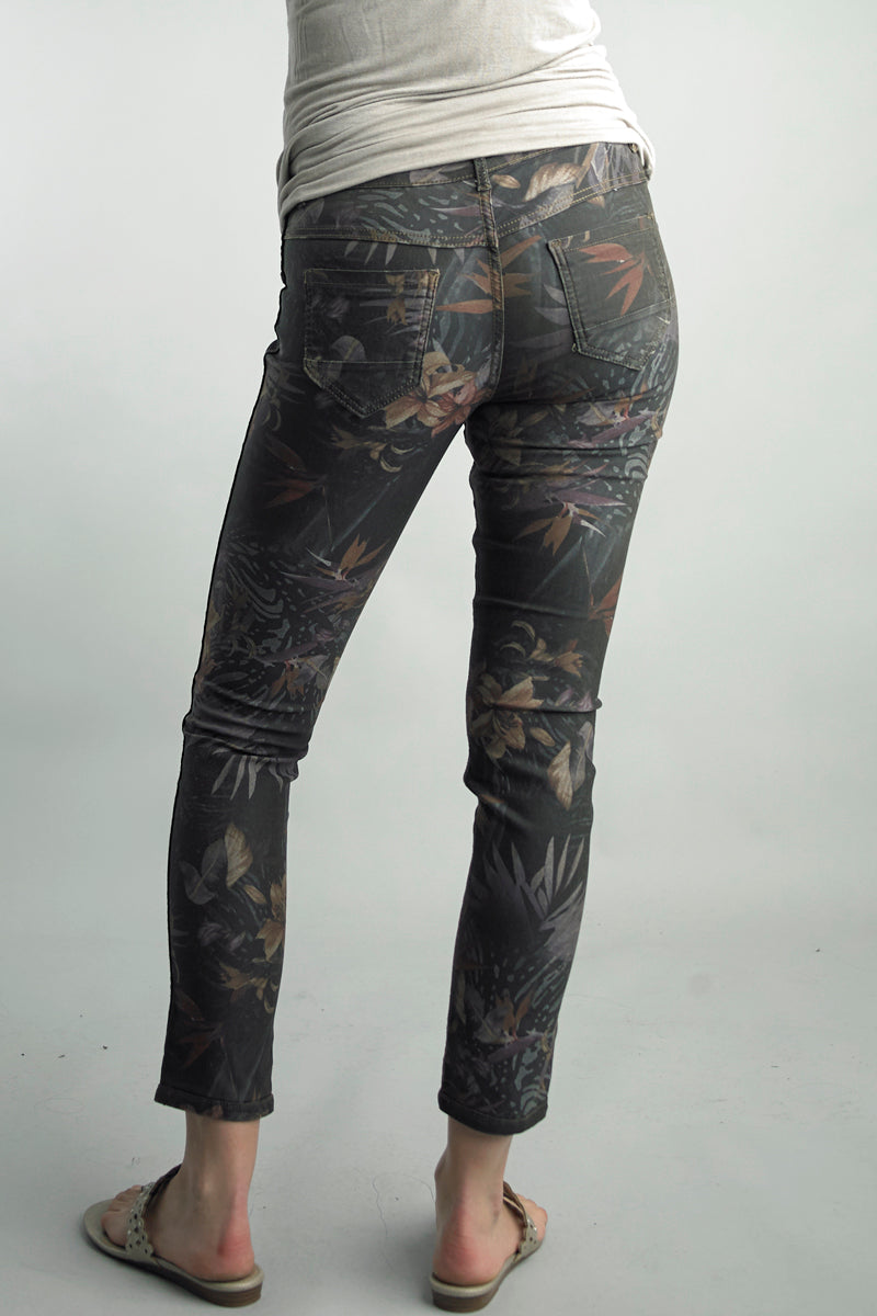 Reversible Flowers and Leaves Fitted Jeans