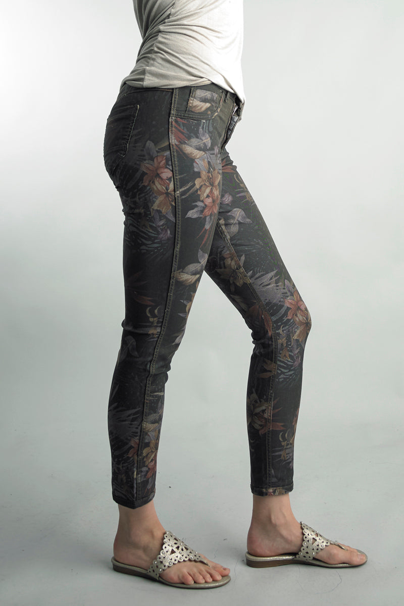 Reversible Flowers and Leaves Fitted Jeans