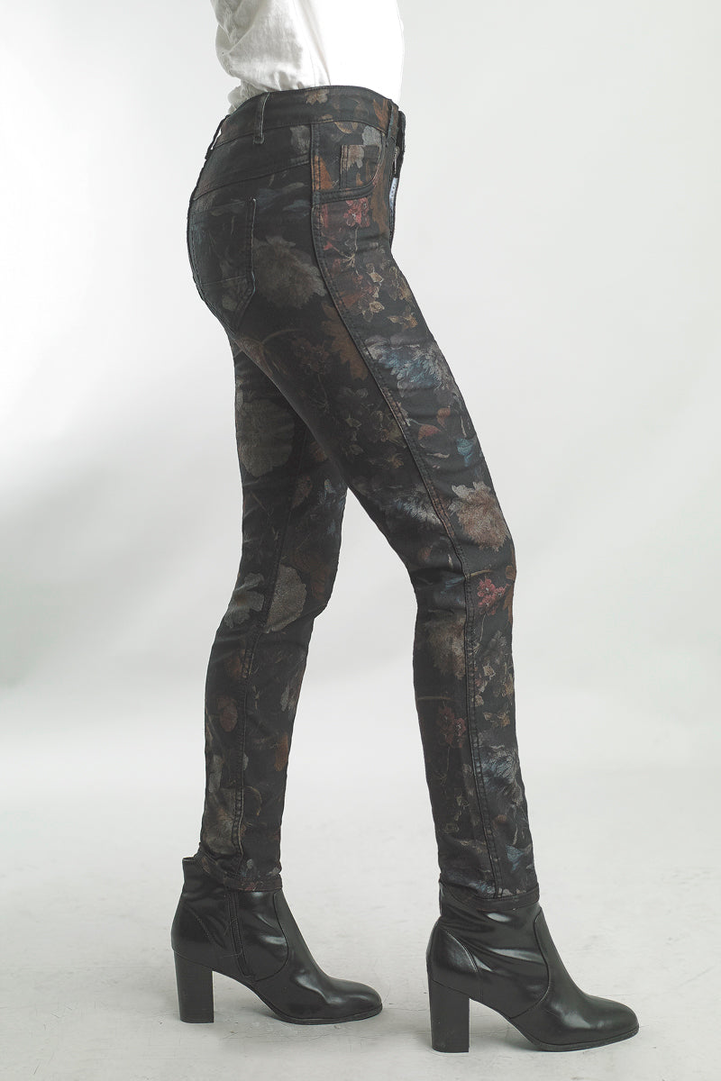 Reversible Jeans in Black Print and Solid