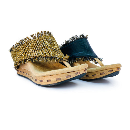 Reversible Sandals With Soft Frayed Edging