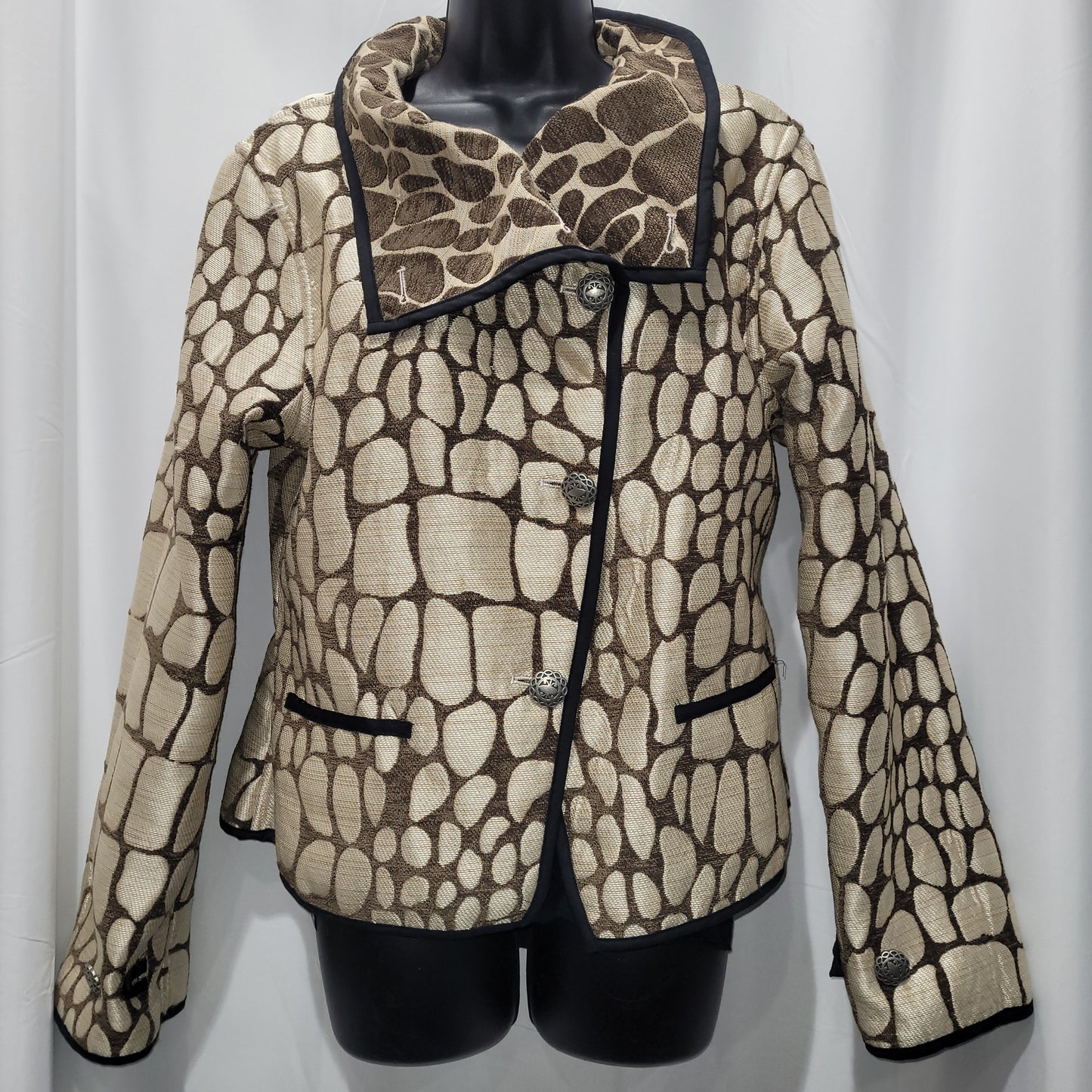 Short Giraffe Print Reversible Jacket