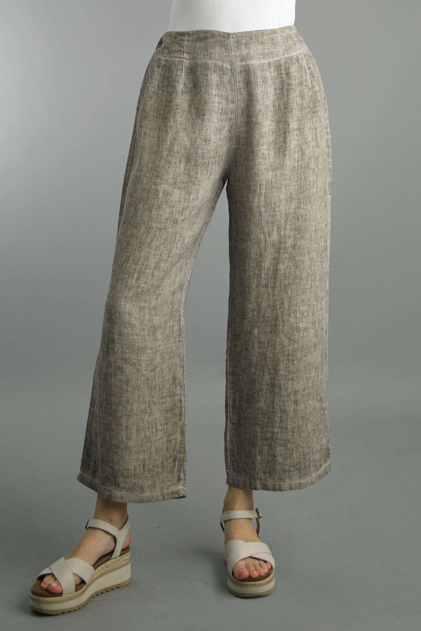 Effortless Cropped Linen Pants