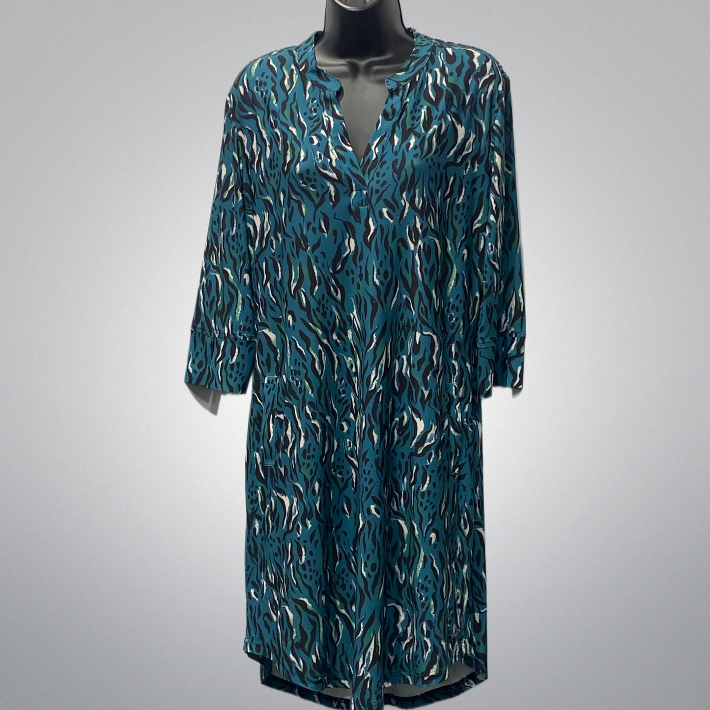 Printed Travel Knit Dress With Pockets