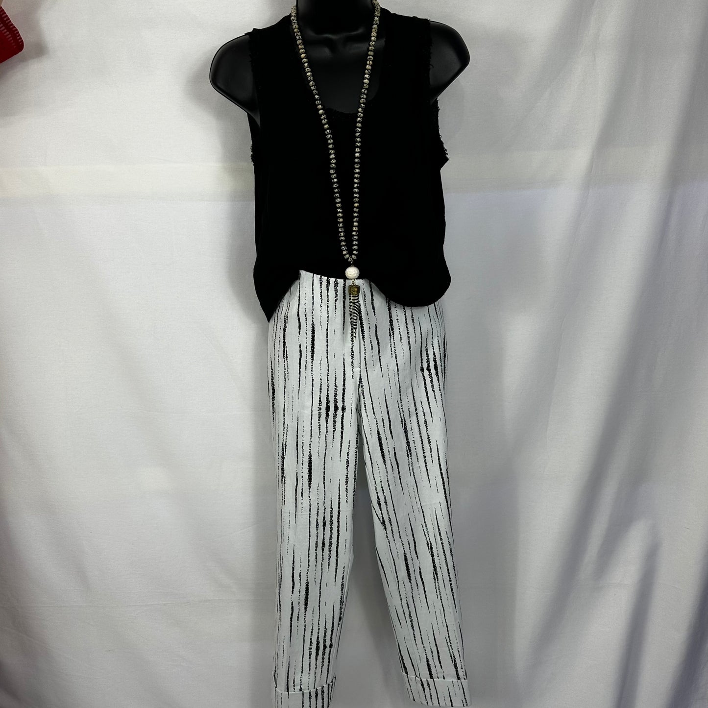 Striped Cuffed Stretch Capris