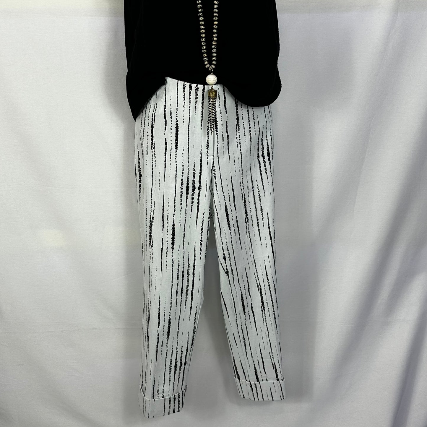 Striped Cuffed Stretch Capris