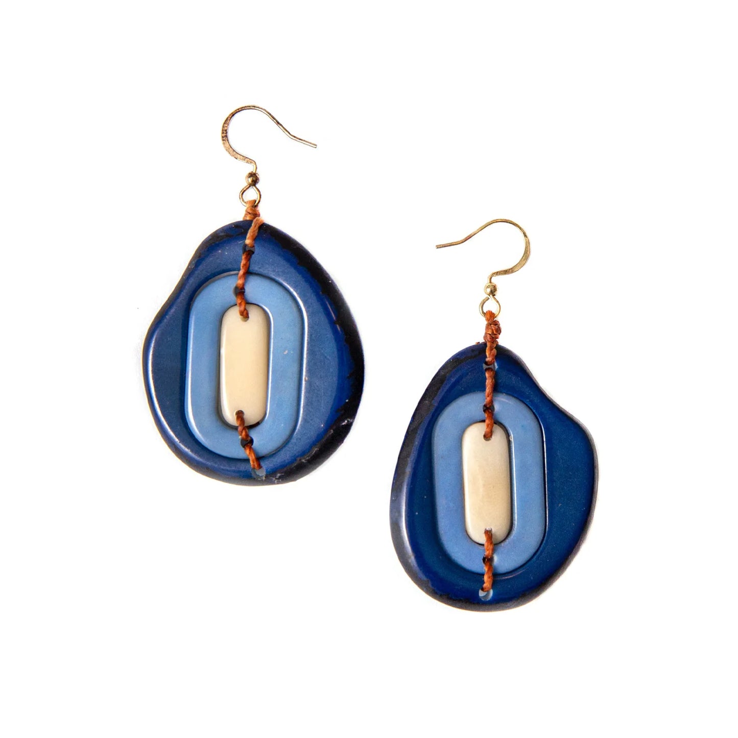 Carved Oval Layer Earrings (in 2 colors)