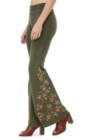 Paisley Embroidered Bell Bottom Yoga Pants – DiJore