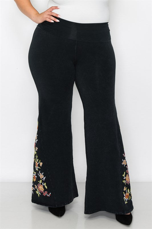 Plus-Size Embroidered Bell Bottom Yoga Pants