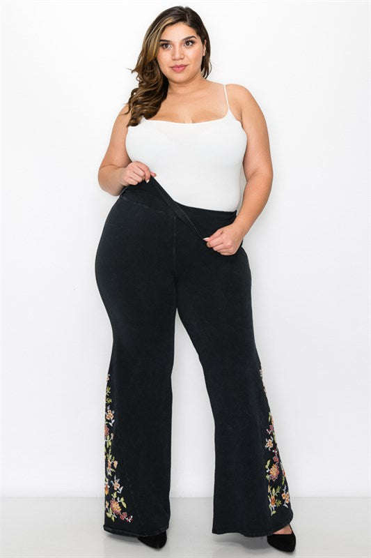 Plus-Size Embroidered Bell Bottom Yoga Pants